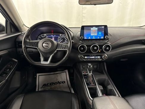 Used 2025 Nissan Sentra SR w/ SR Premium Package FWD image 24