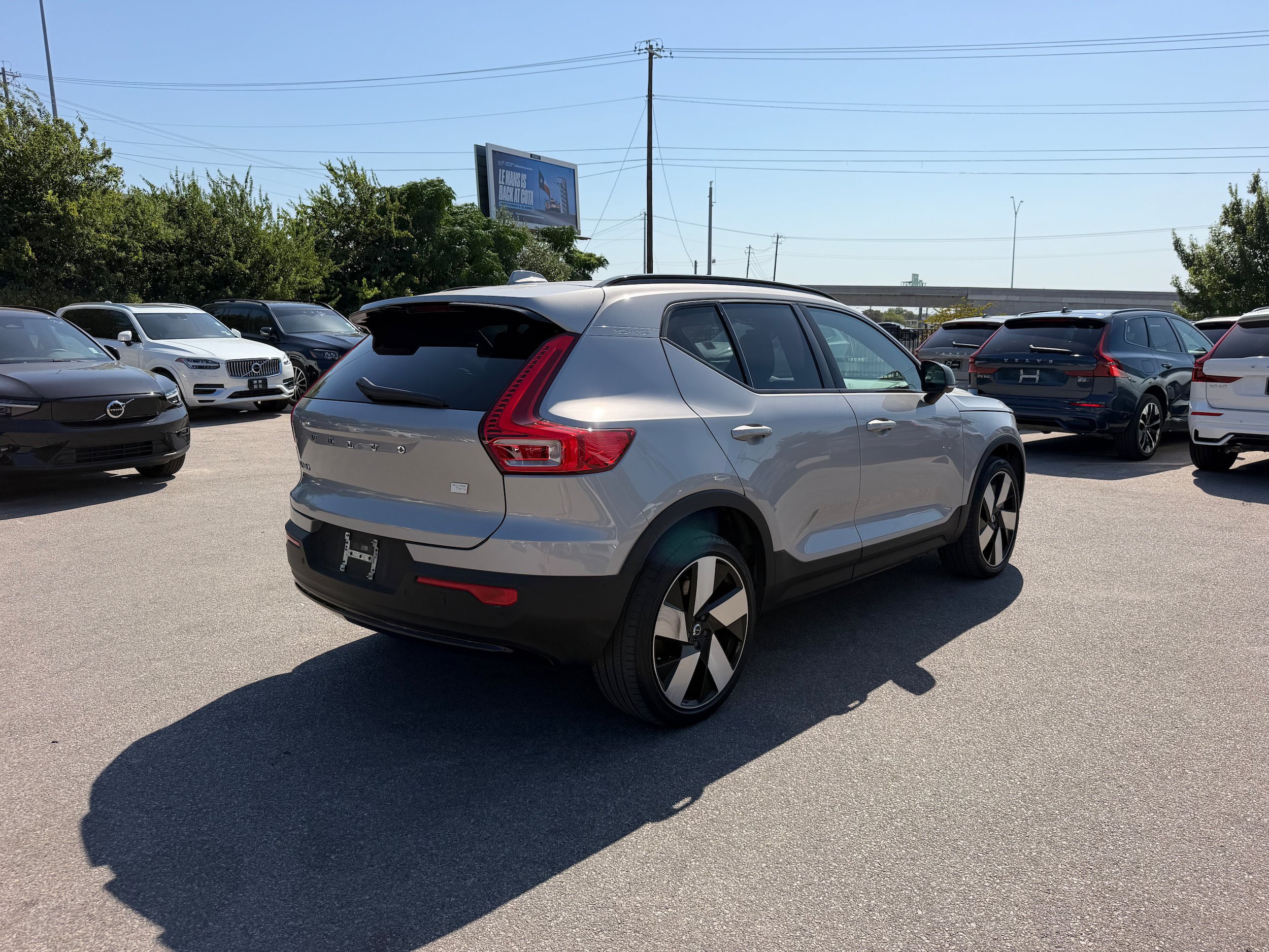Certified 2023 Volvo XC40 Recharge Ultimate w/ Protection Package Premier AWD/4WD image 6