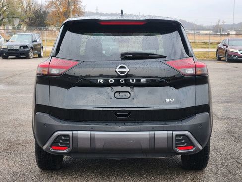 Used 2023 Nissan Rogue SV image 6