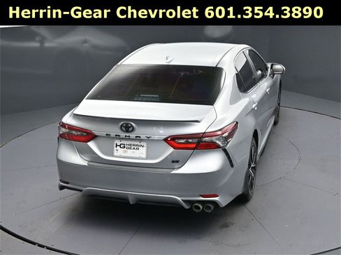 Used 2024 Toyota Camry SE image 35