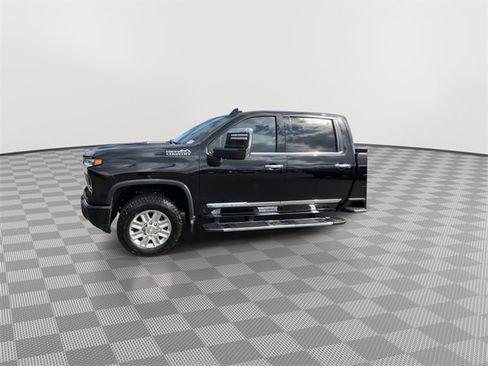 New 2025 Chevrolet Silverado 3500 High Country w/ Technology Package image 5