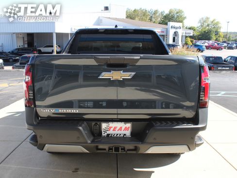 New 2026 Chevrolet Silverado EV LT image 5