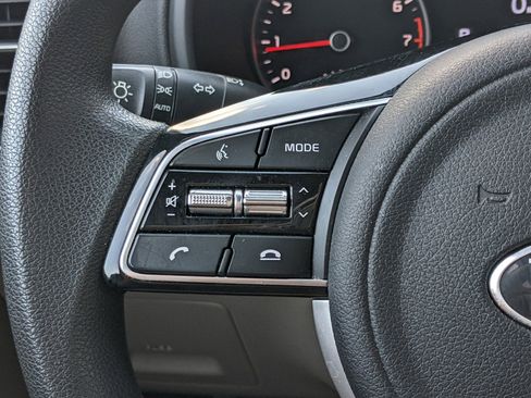 Certified 2022 Kia Sportage LX image 18
