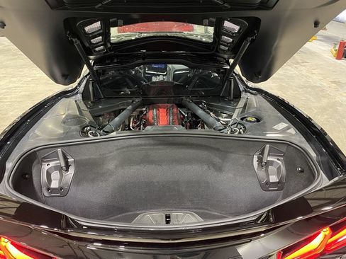 Used 2024 Chevrolet Corvette Stingray Preferred Cpe w/ Z51 Performance Package RWD image 22