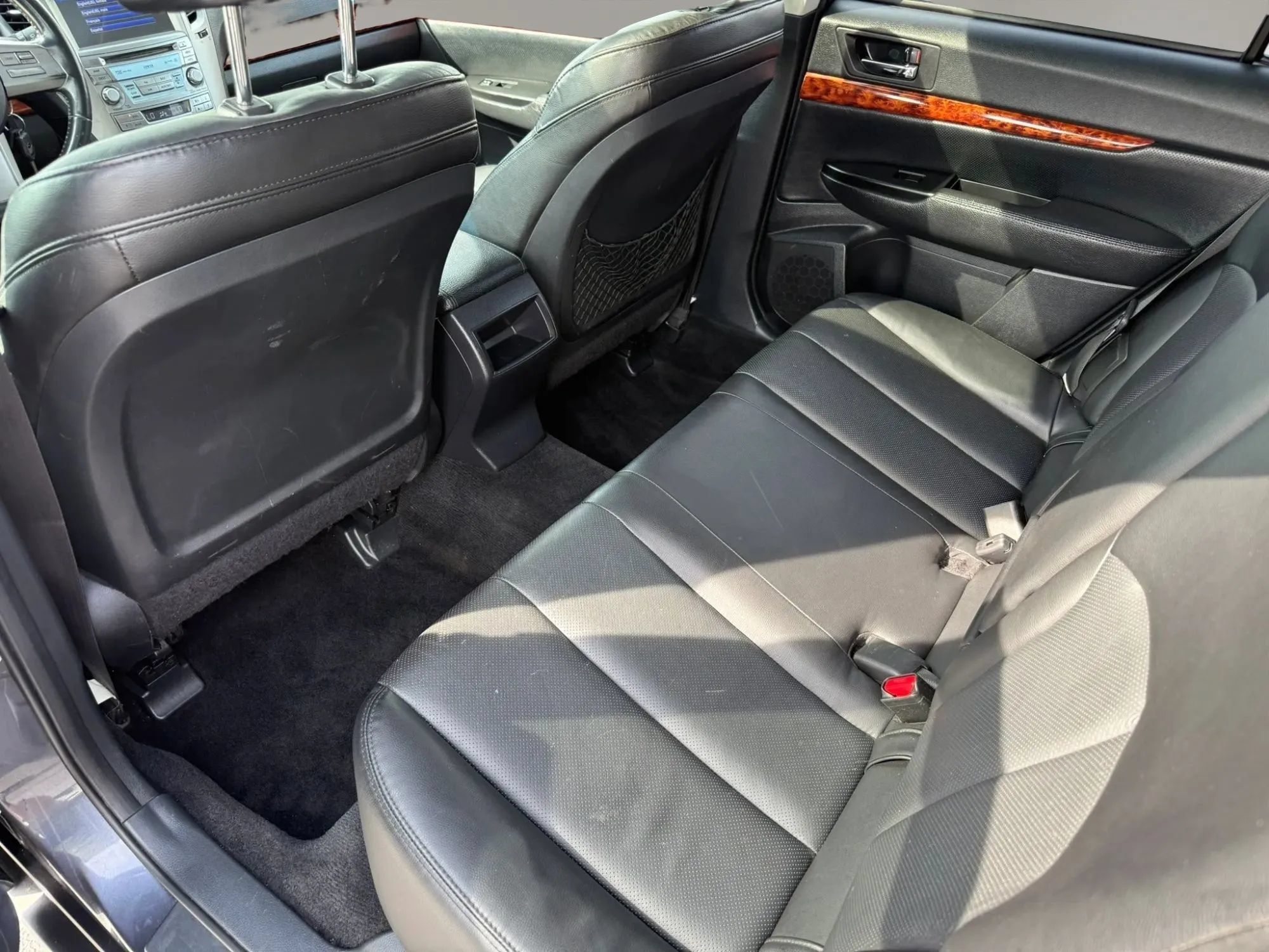 Used 2011 Subaru Outback 2.5i Limited AWD/4WD image 30