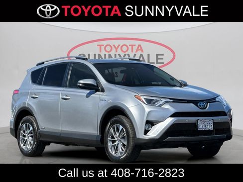 Used 2018 Toyota RAV4 XLE w/ Convenience Package AWD/4WD image 10
