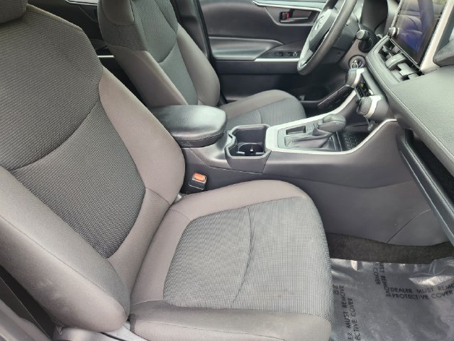 Used 2025 Toyota RAV4 LE FWD image 15