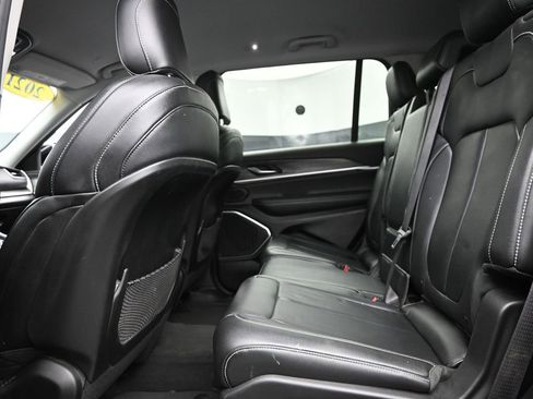 Used 2021 Jeep Grand Cherokee L Limited AWD/4WD image 11