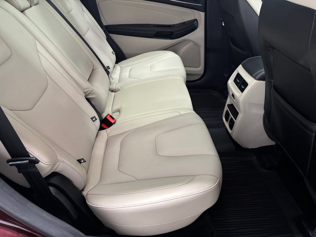 Used 2018 Ford Edge Titanium w/ Equipment Group 301A AWD/4WD image 52