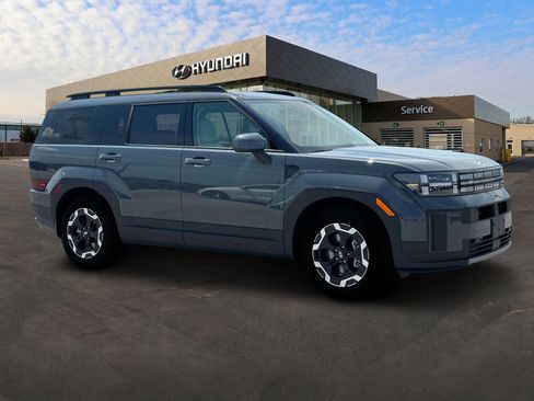 Used 2025 Hyundai Santa Fe SEL image 10