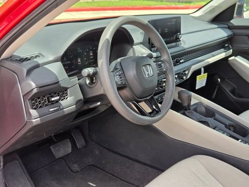 Certified 2025 Honda Accord SE image 12