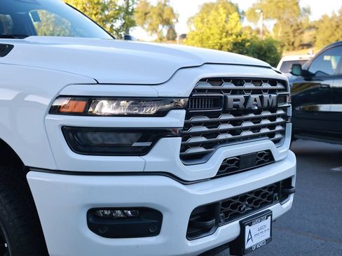 Used 2025 RAM 2500 Big Horn AWD/4WD image 7