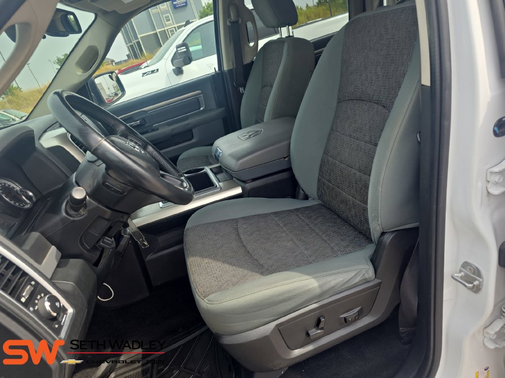 Used 2015 RAM 1500 Big Horn AWD/4WD image 16
