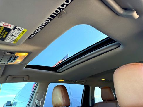 Used 2019 Toyota Highlander Limited image 14