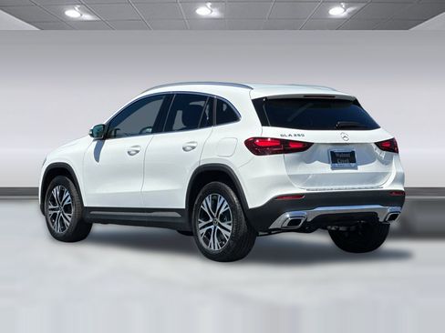 Used 2026 Mercedes-Benz GLA 250 image 3