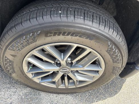 Used 2023 Nissan Rogue S FWD image 15