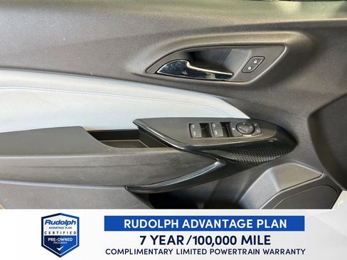 Used 2025 Chevrolet Trax LT image 19