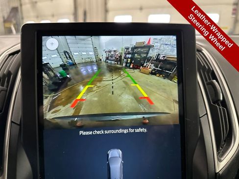 Used 2023 Ford Edge SEL image 24