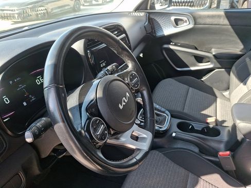 Used 2024 Kia Soul EX image 26