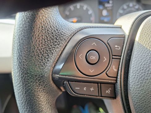 Used 2023 Toyota Corolla LE image 13