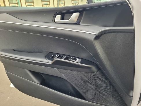 Used 2021 Kia K5 LXS image 12