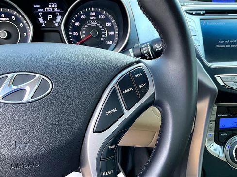 Used 2013 Hyundai Elantra Limited w/ Technology Pkg FWD image 25
