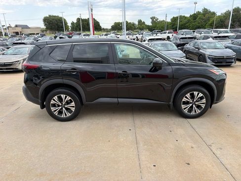 Used 2023 Nissan Rogue SV AWD/4WD image 6