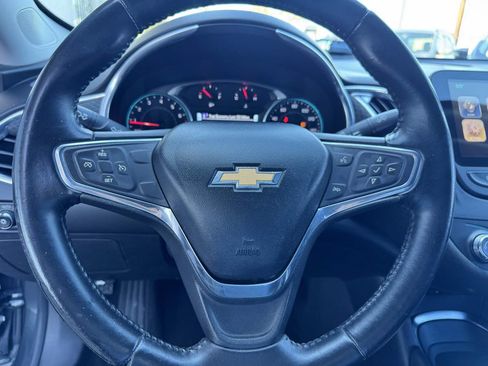 Used 2016 Chevrolet Malibu LT FWD image 36