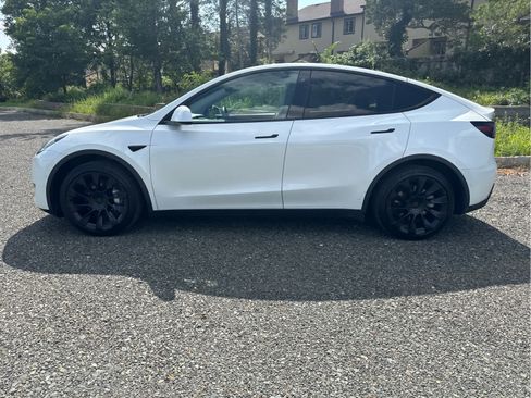 Used 2020 Tesla Model Y Long Range AWD/4WD image 4