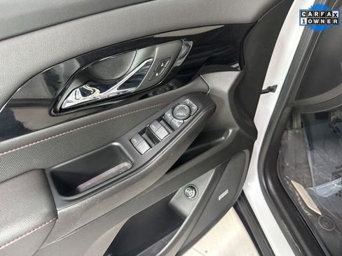 Used 2023 Chevrolet Traverse RS w/ LPO, Floor Liner Package image 15