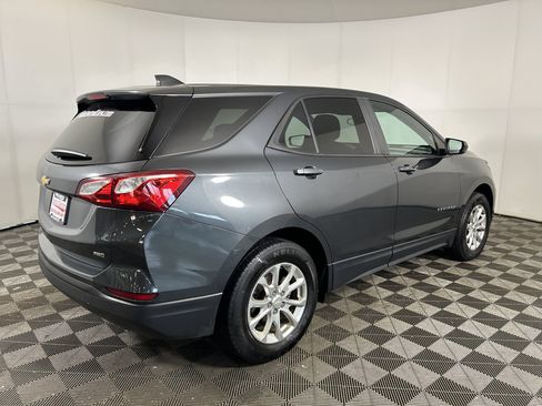 Used 2021 Chevrolet Equinox LS AWD/4WD image 4