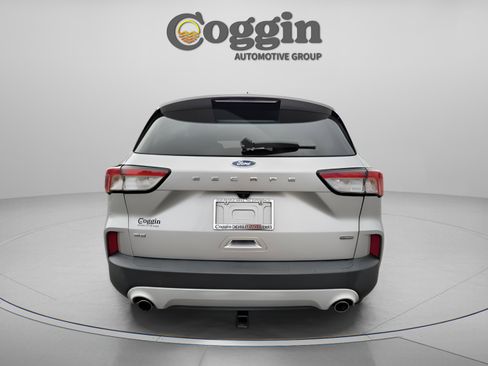 Used 2020 Ford Escape SE Sport image 3