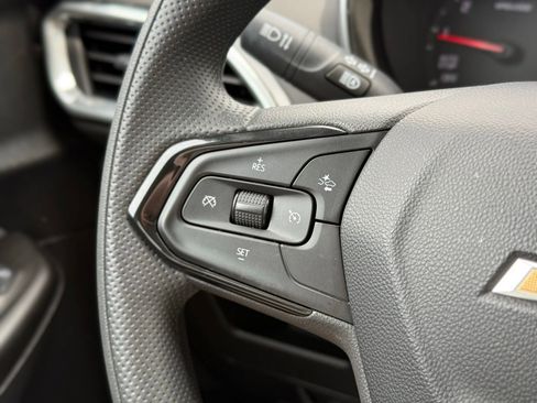 Used 2023 Chevrolet TrailBlazer LT w/ Convenience Package FWD image 25