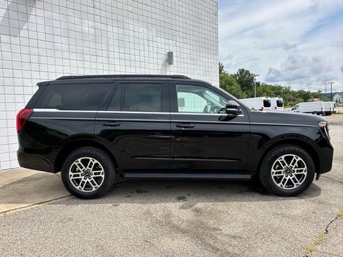 New 2026 Ford Expedition Active AWD/4WD image 4