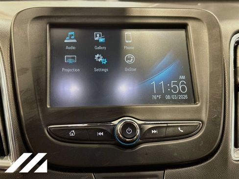 Used 2017 Chevrolet Malibu LT FWD image 16