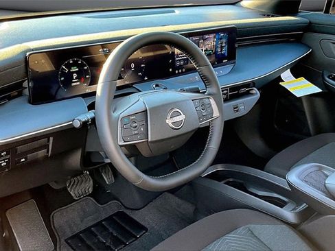 New 2026 Nissan Leaf image 7