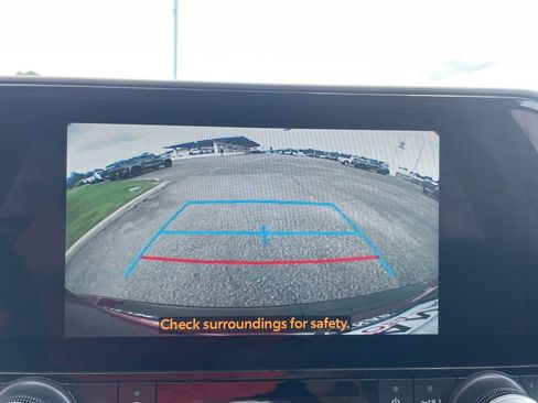 Used 2026 Toyota Highlander XLE AWD/4WD image 25