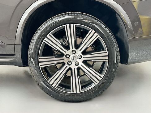 New 2025 Volvo XC90 T8 Plus w/ Protection Package Premier image 21