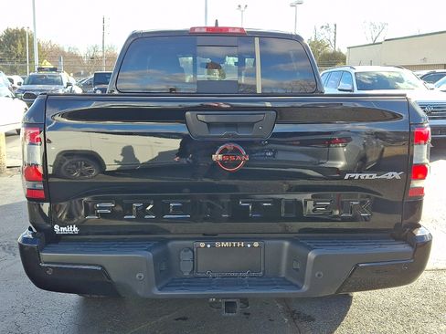 Used 2023 Nissan Frontier PRO-4X w/ Pro Convenience Package image 5