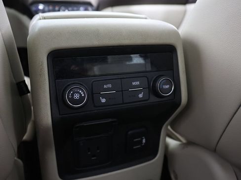 Used 2017 GMC Acadia Denali AWD/4WD image 15
