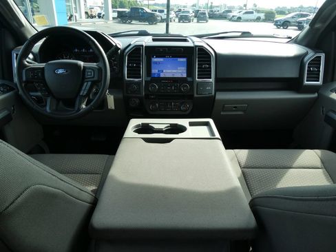 Used 2016 Ford F150 XLT w/ Equipment Group 302A Luxury AWD/4WD image 16