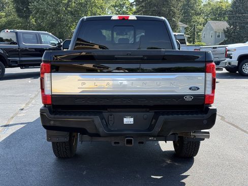 Used 2017 Ford F250 Platinum w/ Platinum Ultimate Package AWD/4WD image 7