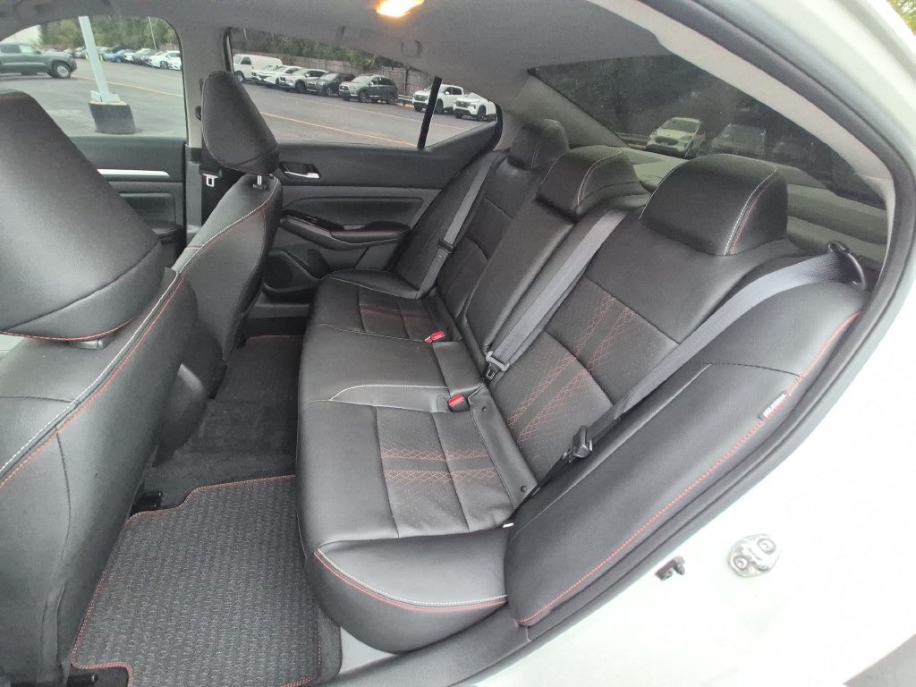 Used 2025 Nissan Altima 2.5 SR w/ SR Premium Package AWD/4WD image 23