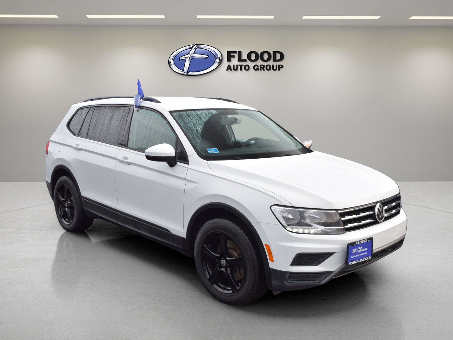 Used 2019 Volkswagen Tiguan S w/ 3rd Row Seat Package AWD/4WD image 1