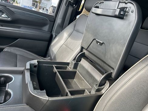 Used 2022 GMC Yukon SLT w/ SLT Luxury Package AWD/4WD image 38