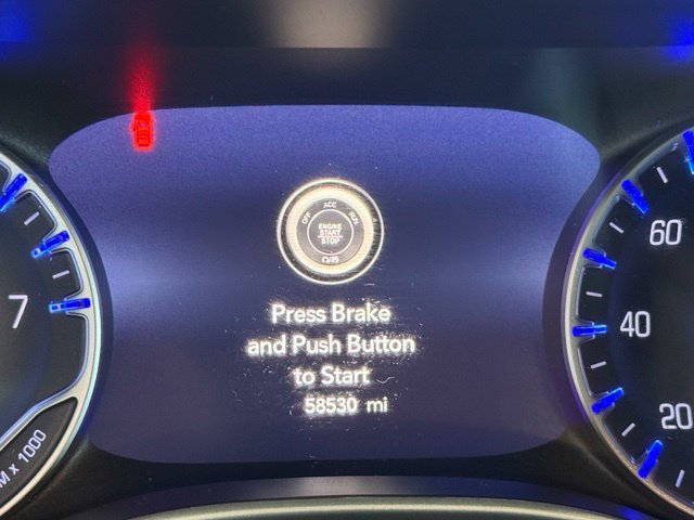 Used 2022 Chrysler Pacifica Touring-L w/ Uconnect Theater Family Group FWD image 13