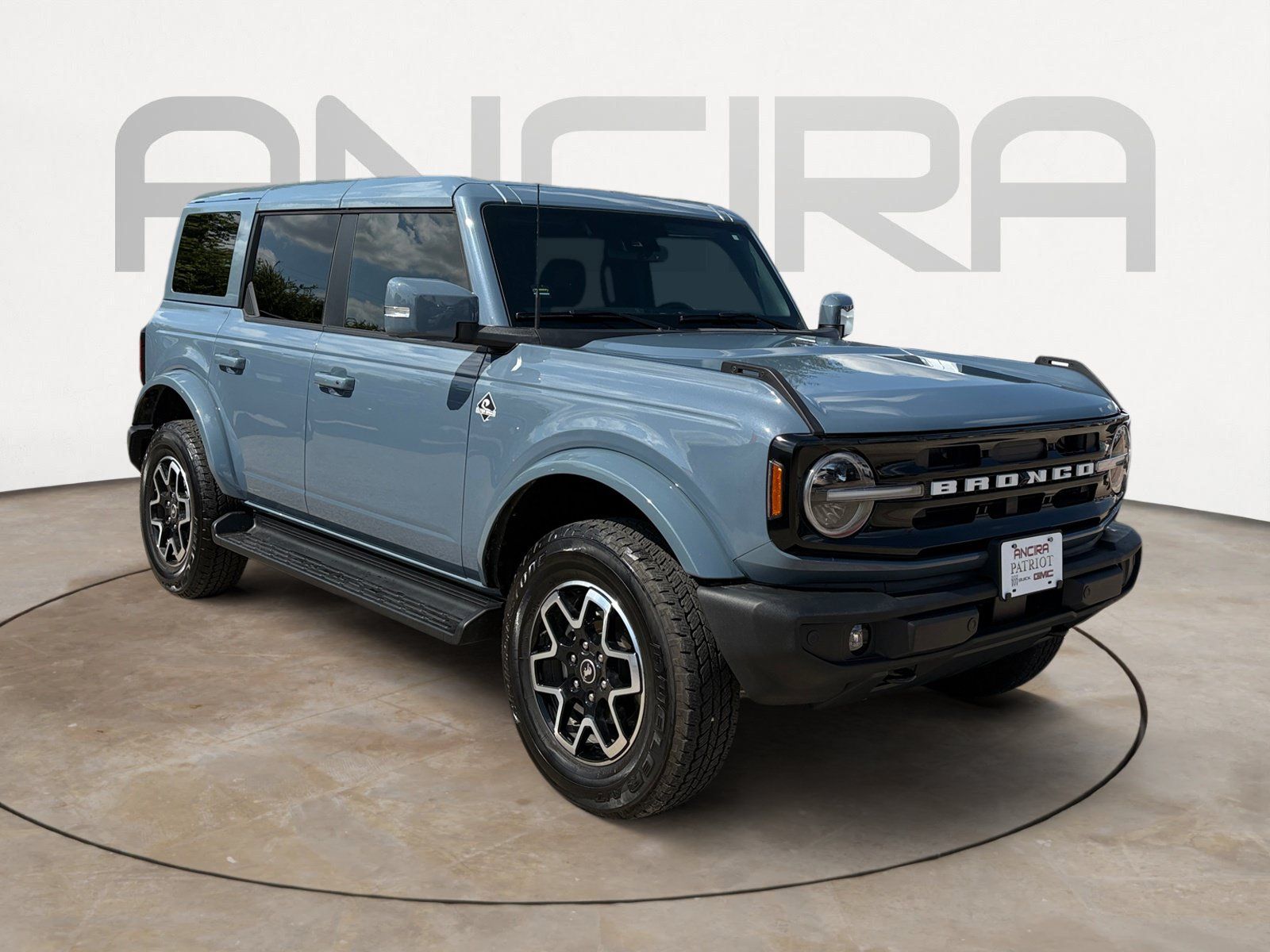Used 2025 Ford Bronco Outer Banks AWD/4WD image 4
