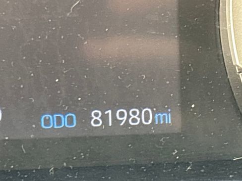 Used 2020 Toyota RAV4 XLE Premium image 24