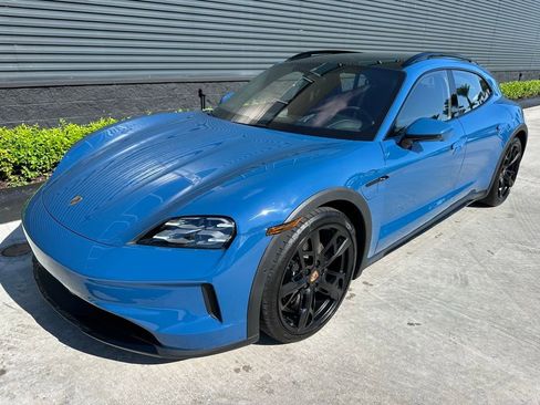 Used 2025 Porsche Taycan 4S image 7