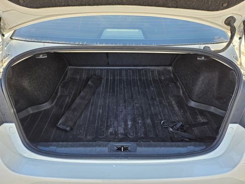 Used 2015 Subaru Legacy 2.5i Premium w/ Moonroof Package image 16